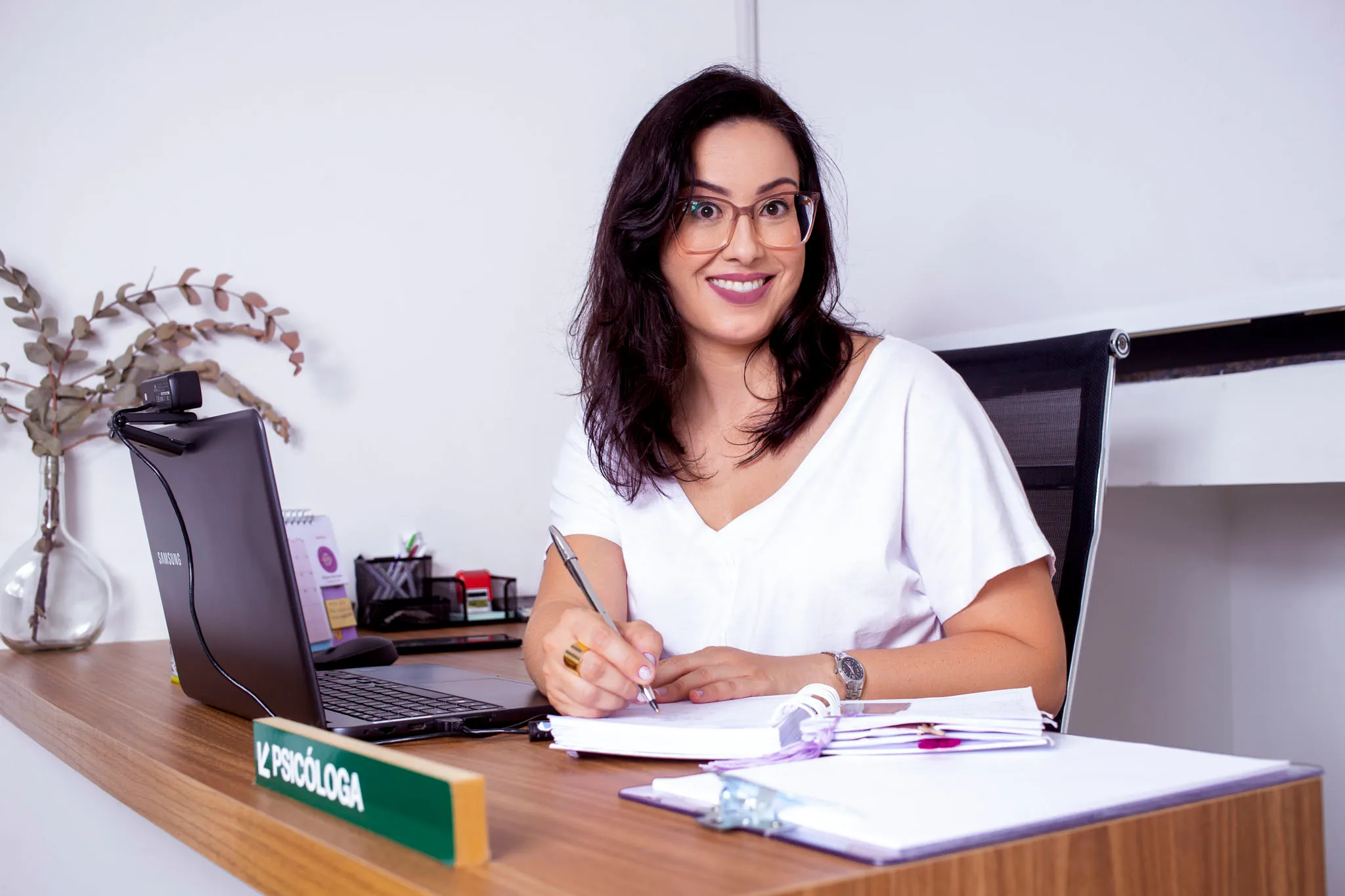 Nayara Vilarinho em seu consultório